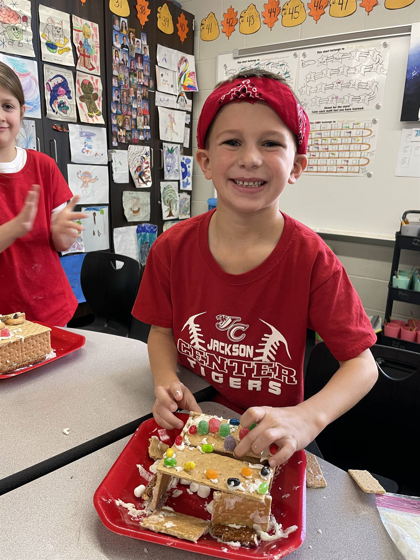 Huitt with gingerbread house