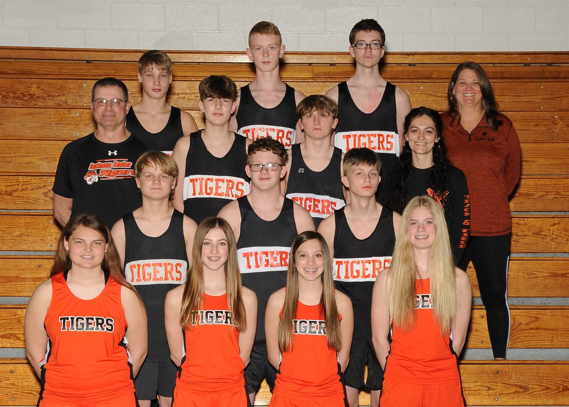 Junior high co ed track
