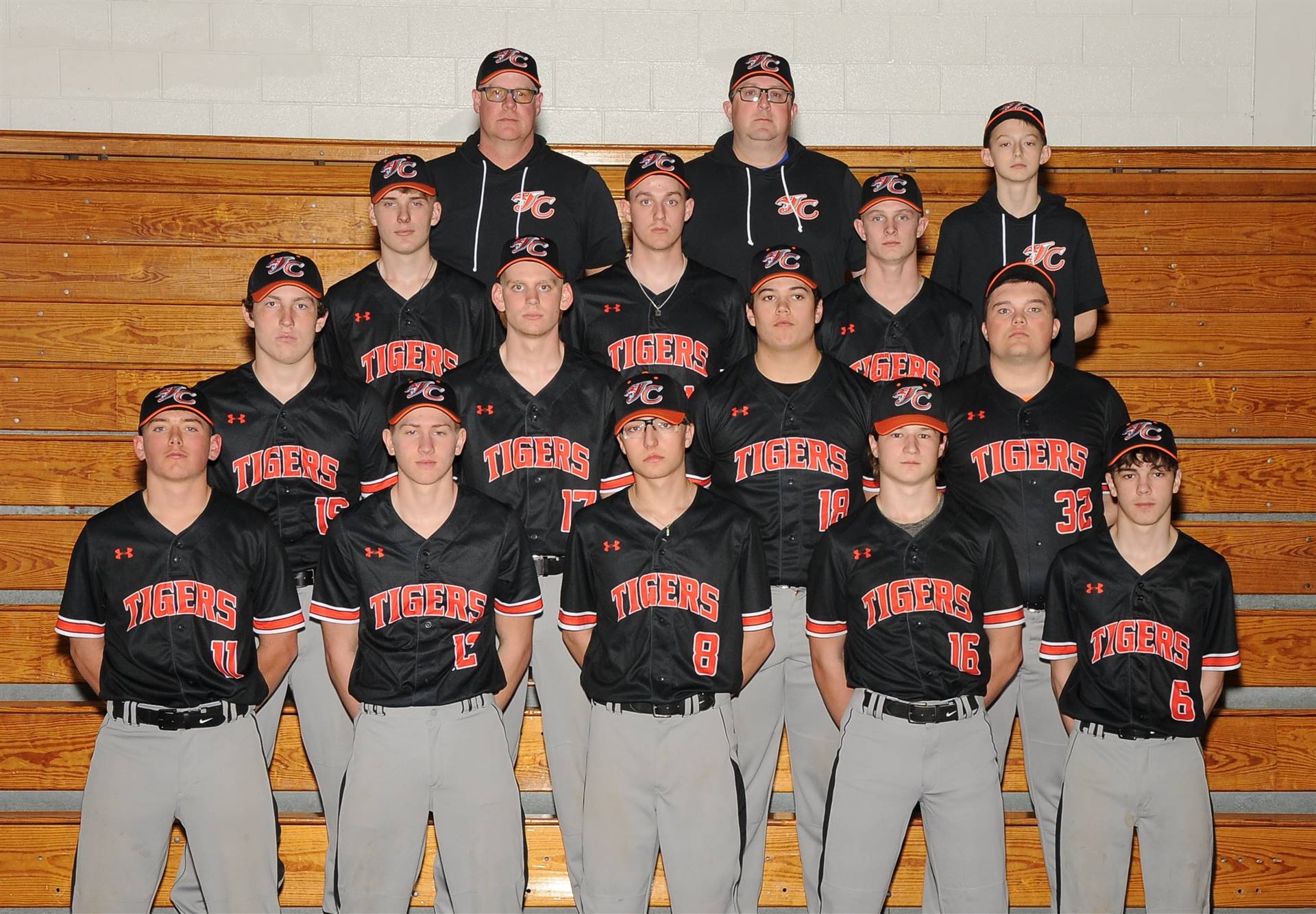 high school boys baseball team