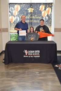 Madison Halker with parents