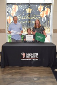 Morgan Huber with parents