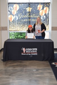 Delaney Mullen with mother