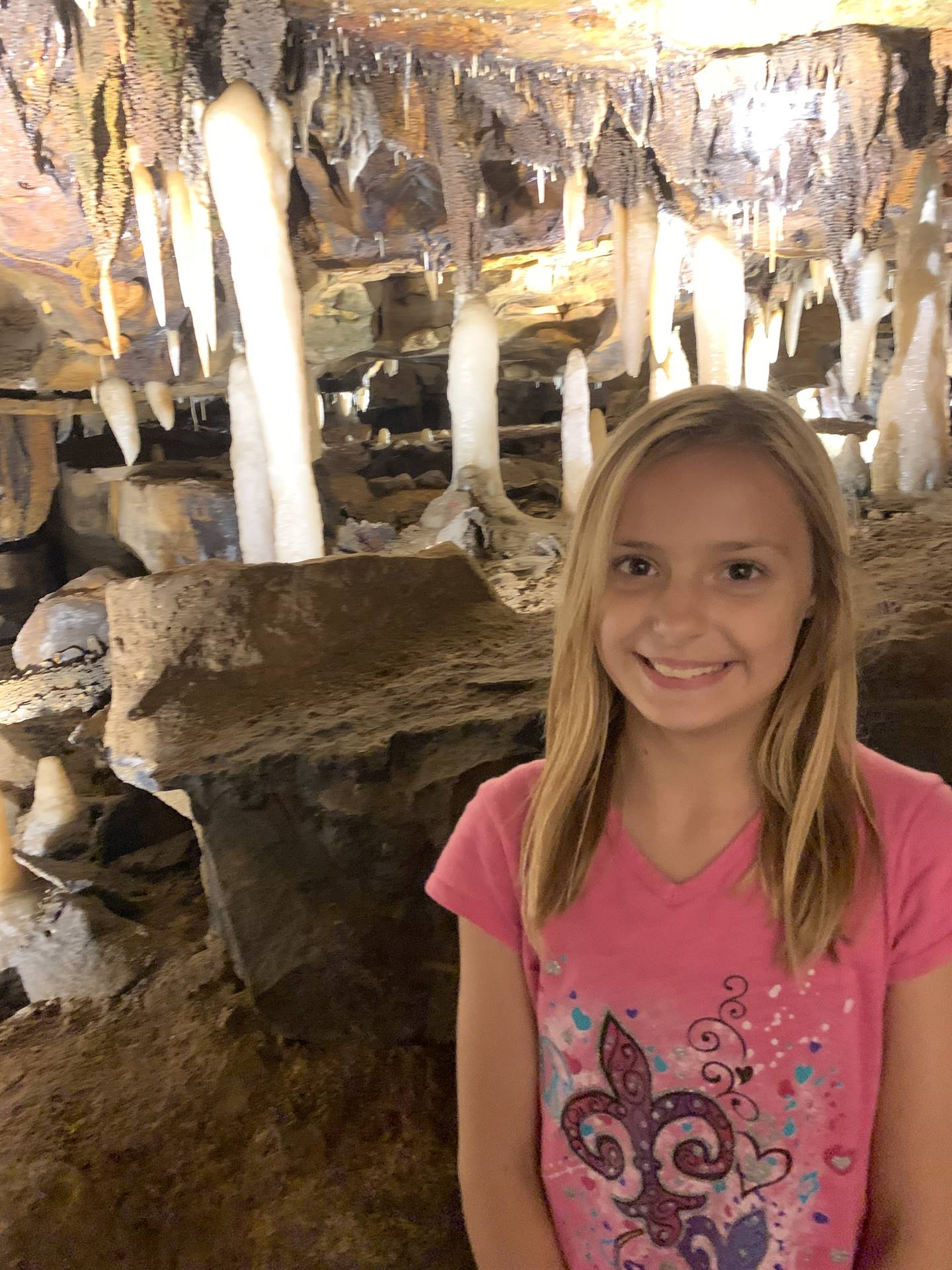 Ohio Caverns field trip, fossils and student