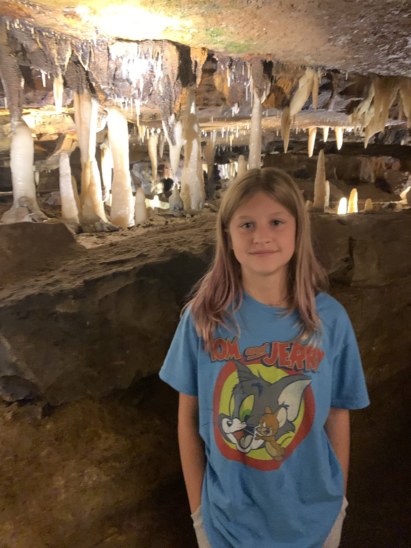 Ohio Caverns field trip, fossils and student