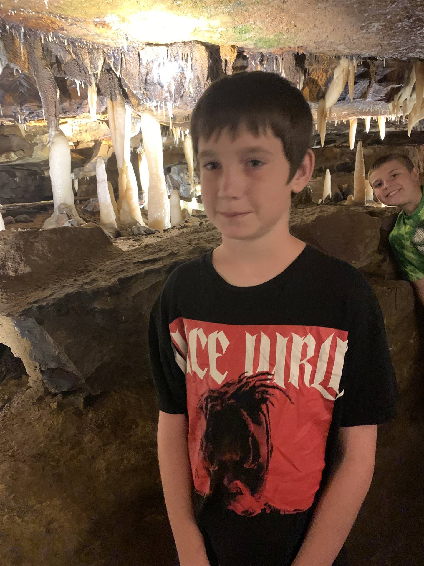 Ohio Caverns field trip, fossils and student