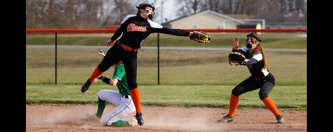 Softball players infield