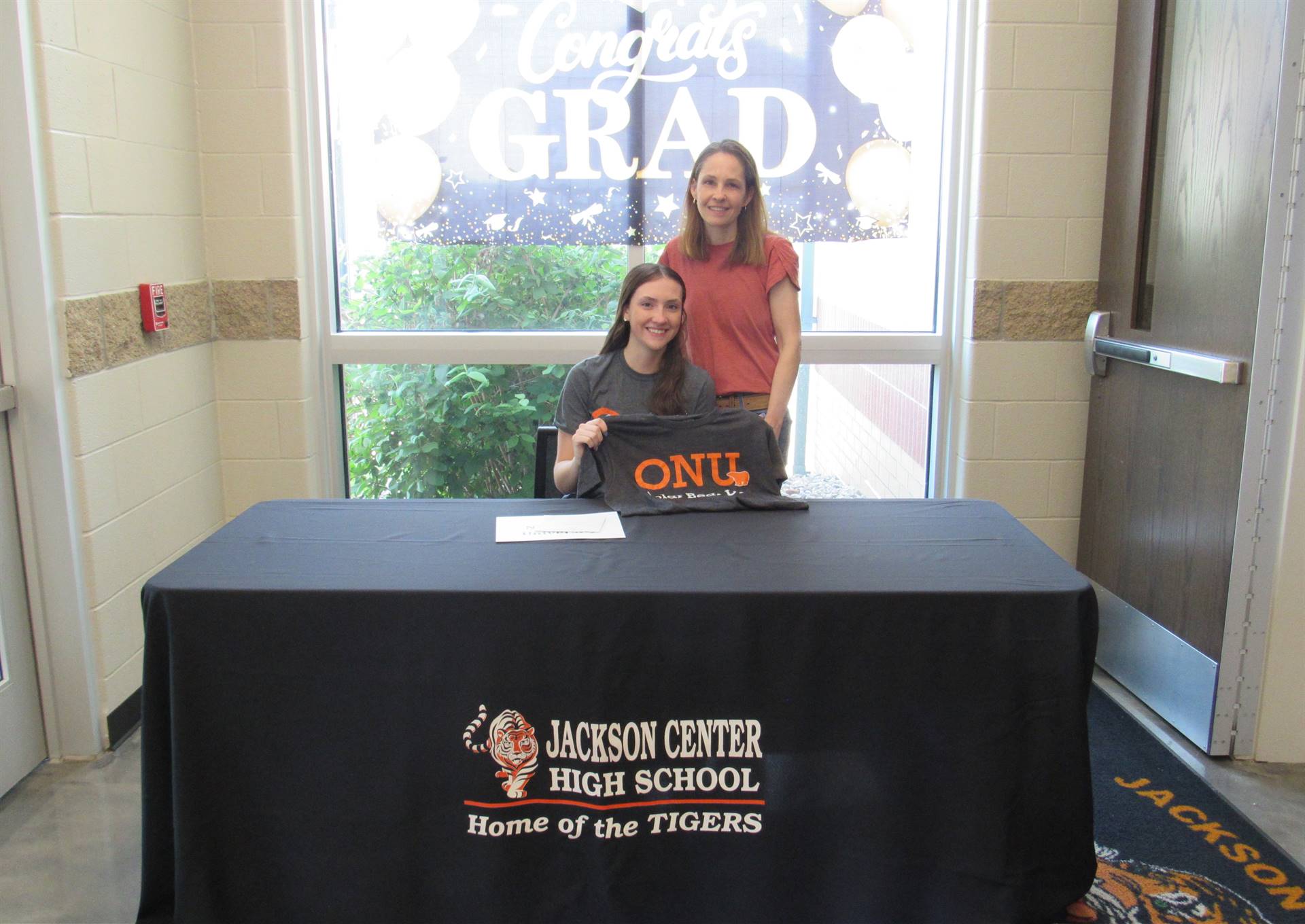 Sarah Swiger and mom photo booth