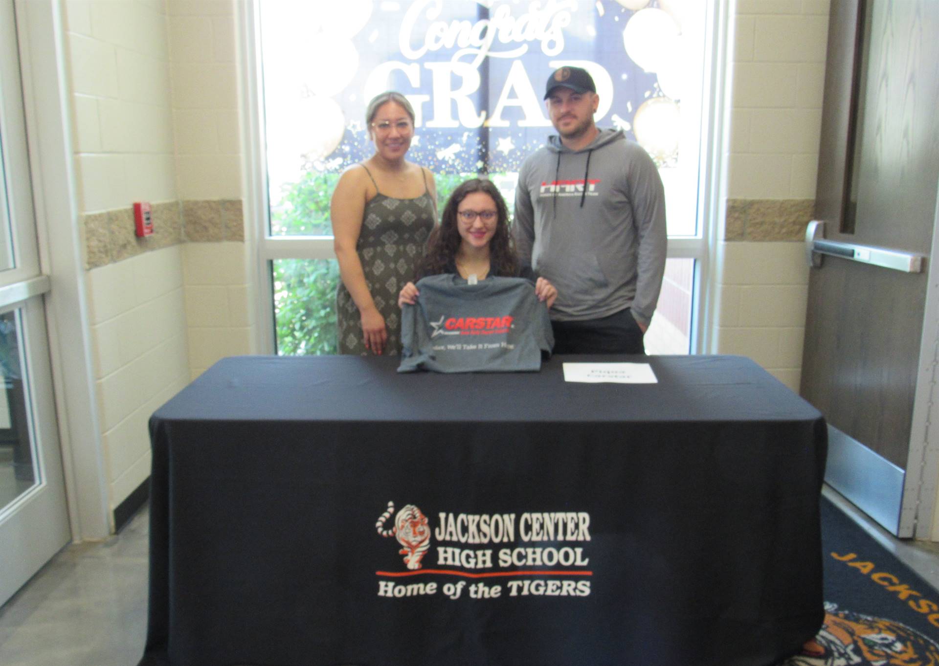 Nevaeh Ledcke and family photo booth