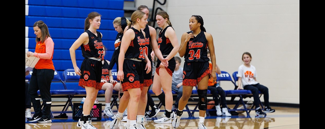 High school girls basketball players